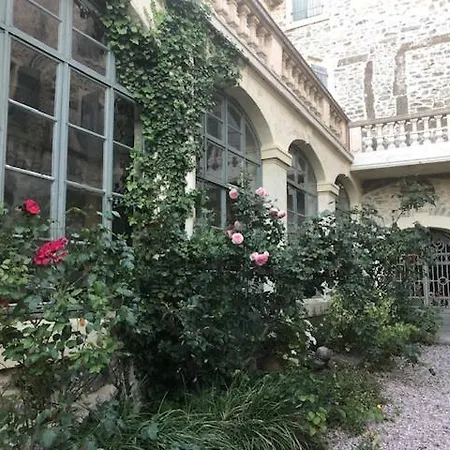 Château De Paulignan Trausse