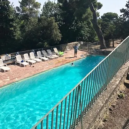 Château De Paulignan