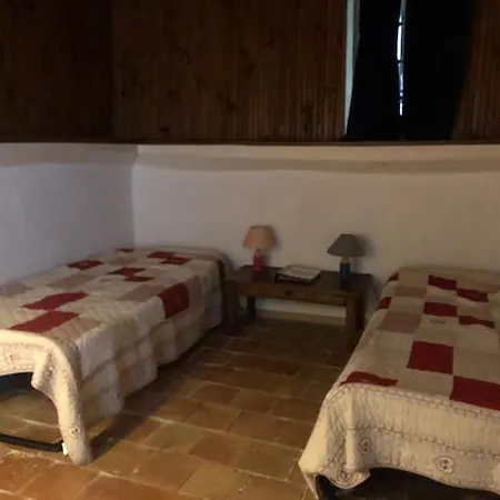 Couette-café Château De Paulignan Trausse